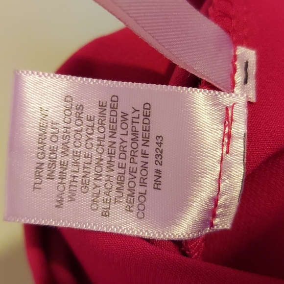 New York & Company Fuchsia Puff Sleeved Jumpsuit Size Small - Picture 10 of 12